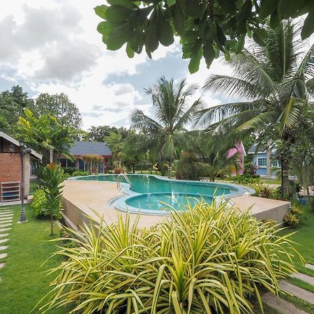 OYO 75339 Full Frame Resort Kanchanaburi Esterno foto