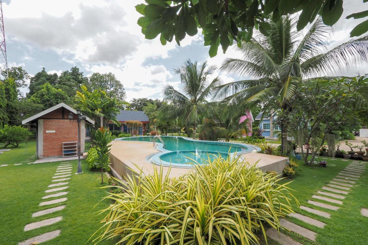 OYO 75339 Full Frame Resort Kanchanaburi Esterno foto