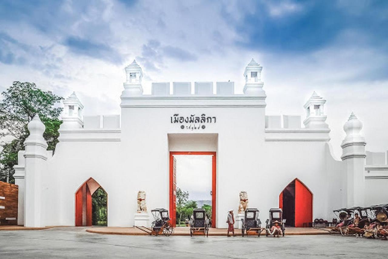 OYO 75339 Full Frame Resort Kanchanaburi Esterno foto