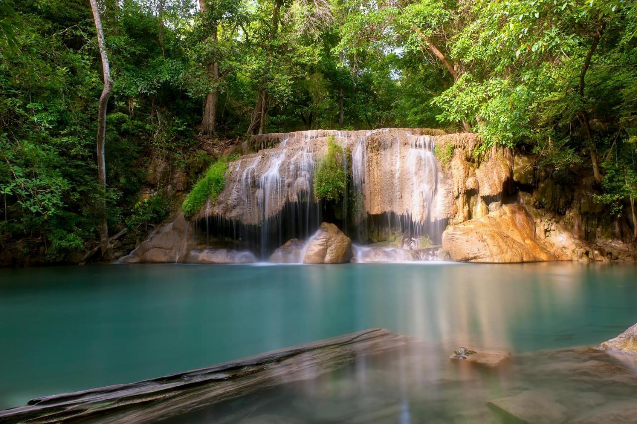 OYO 75339 Full Frame Resort Kanchanaburi Esterno foto