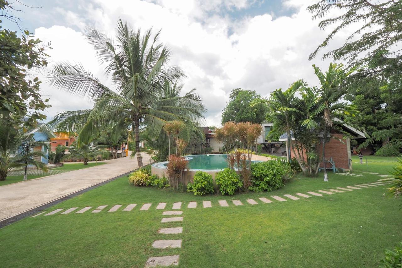 OYO 75339 Full Frame Resort Kanchanaburi Esterno foto